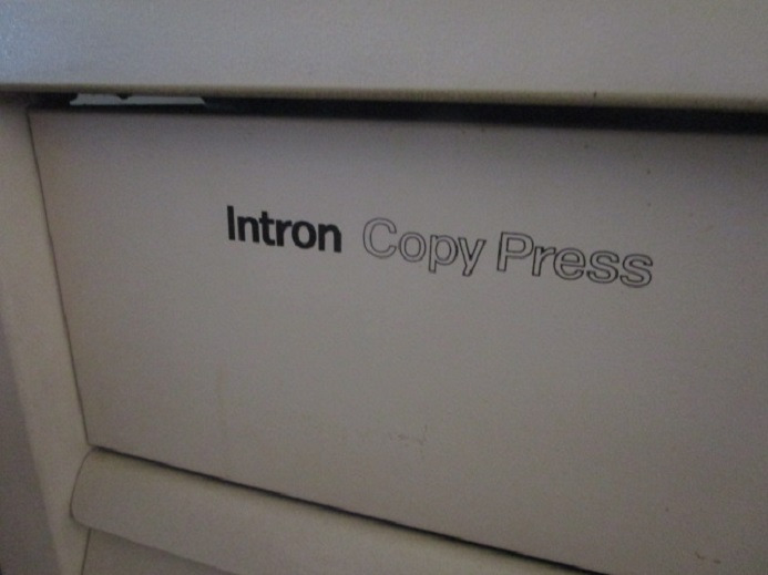 PNEUMATISCHE TRANSFERPRESSEN – HITZEPRESSE FÜR T-SHIRT DRUCK – INTRON COPY PRESS 300 220 070 - Printing machinery: picture 3 PNEUMATISCHE TRANSFERPRESSEN – HITZEPRESSE FÜR T-SHIRT DRUCK – INTRON COPY PRESS 300 220 070 - Printing machinery: picture 3