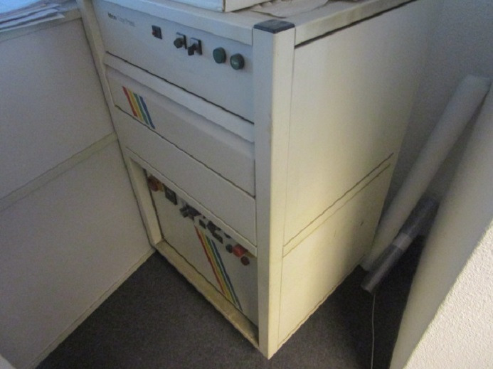 PNEUMATISCHE TRANSFERPRESSEN – HITZEPRESSE FÜR T-SHIRT DRUCK – INTRON COPY PRESS 300 220 070 - Printing machinery: picture 5 PNEUMATISCHE TRANSFERPRESSEN – HITZEPRESSE FÜR T-SHIRT DRUCK – INTRON COPY PRESS 300 220 070 - Printing machinery: picture 5