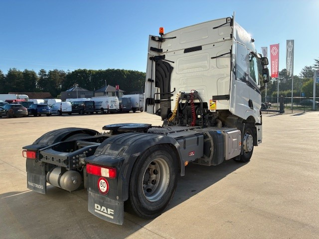 Renault Trucks T - Tractor unit: picture 4 Renault Trucks T - Tractor unit: picture 4