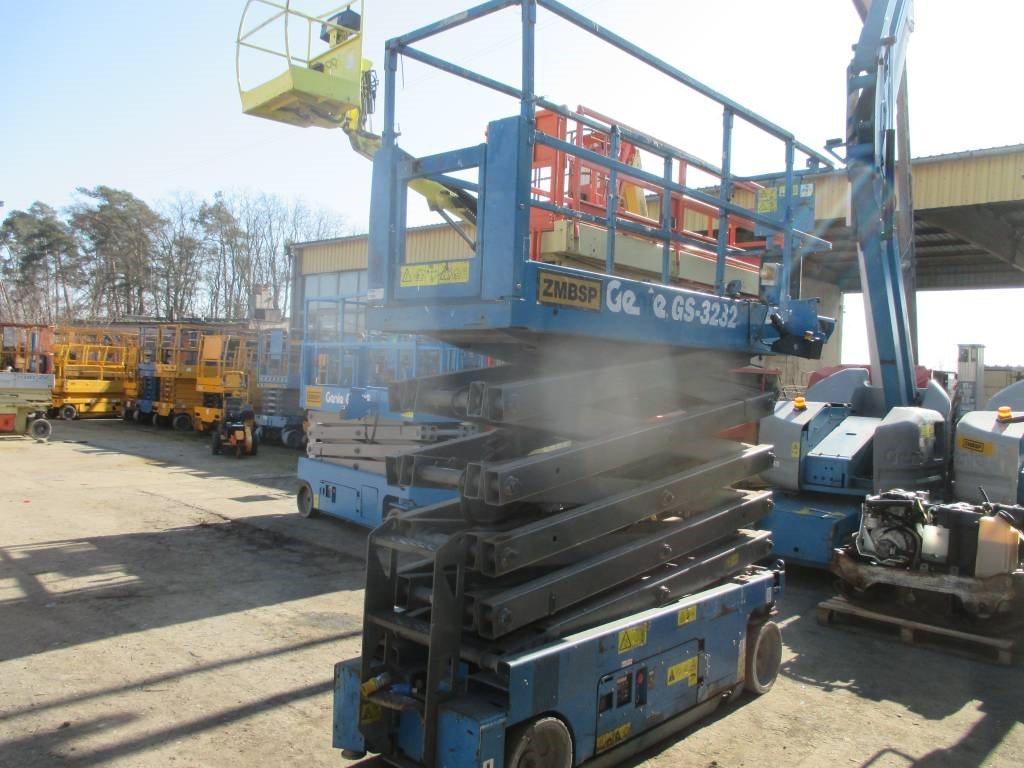 Genie GS 3232 - Scissor lift: picture 4 Genie GS 3232 - Scissor lift: picture 4