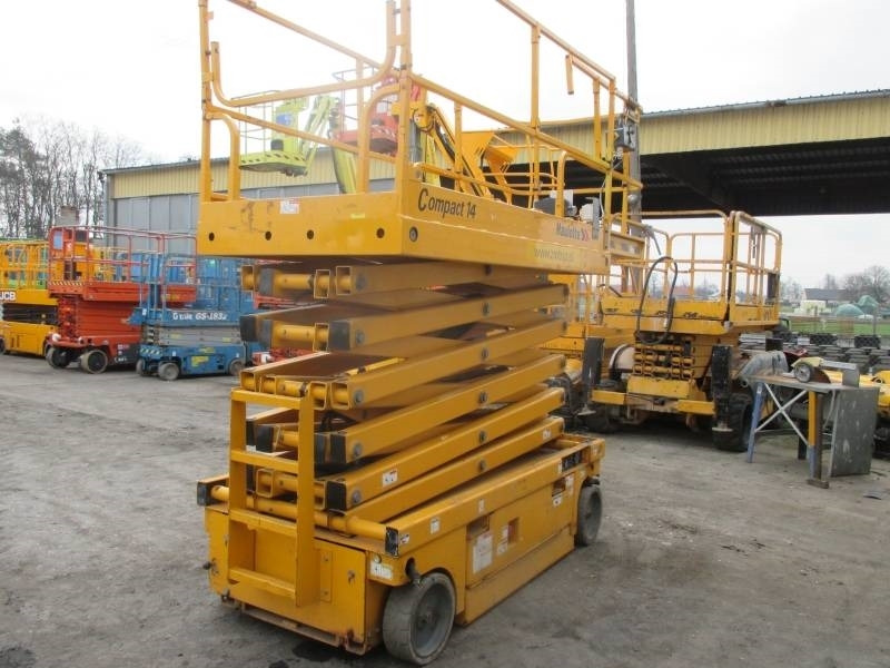 Scissor lift Haulotte Compact 14: picture 6