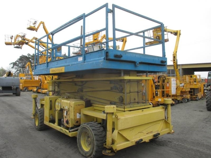 Holland Lift B 165 DL 24  - Scissor lift: picture 5 Holland Lift B 165 DL 24  - Scissor lift: picture 5