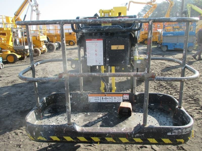 Niftylift HR 17 D 4x4 - Articulated boom: picture 4 Niftylift HR 17 D 4x4 - Articulated boom: picture 4