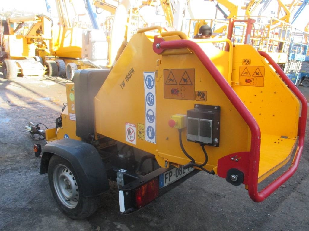 Timberwolf TW160PH - Wood chipper: picture 4 Timberwolf TW160PH - Wood chipper: picture 4