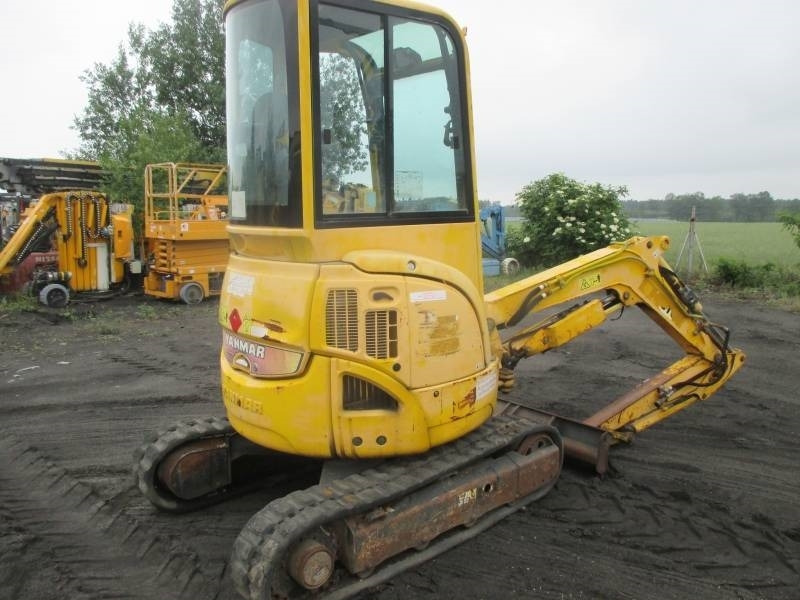 Yanmar Vio 20-4 - Mini excavator: picture 2 Yanmar Vio 20-4 - Mini excavator: picture 2