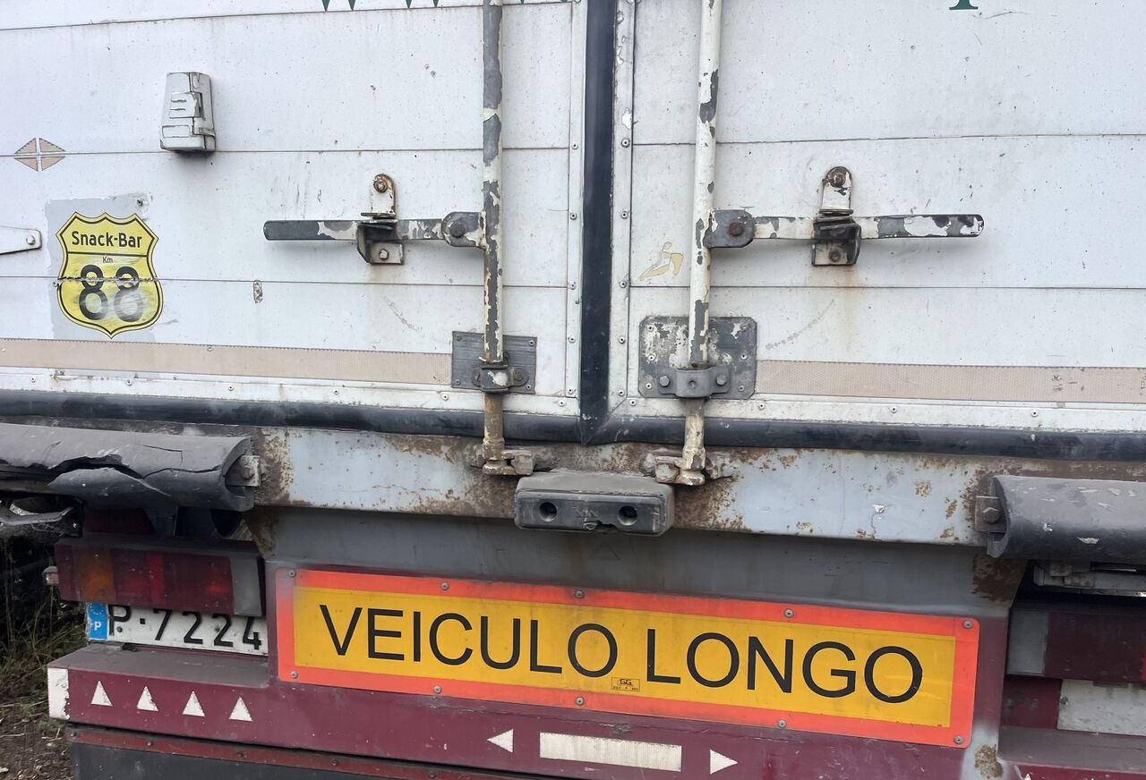 Leciñena - Curtainsider semi-trailer: picture 3 Leciñena - Curtainsider semi-trailer: picture 3