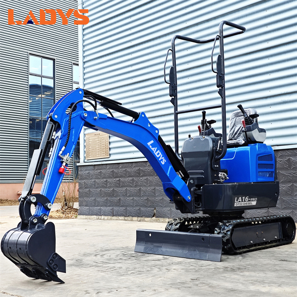 LADYS LA16Pro Mini Excavator Digger Miniexcavadora EPA Kubota Engine Mini Excavator For Sale With Mini Excavator Attachment Set - Mini excavator: picture 4 LADYS LA16Pro Mini Excavator Digger Miniexcavadora EPA Kubota Engine Mini Excavator For Sale With Mini Excavator Attachment Set - Mini excavator: picture 4