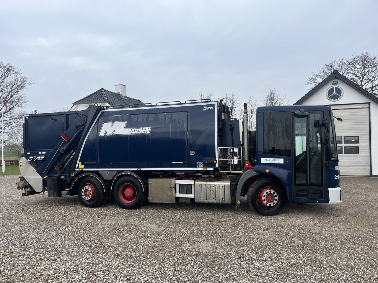Mercedes Benz Econic 2630 2 camper - Garbage truck: picture 4 Mercedes Benz Econic 2630 2 camper - Garbage truck: picture 4