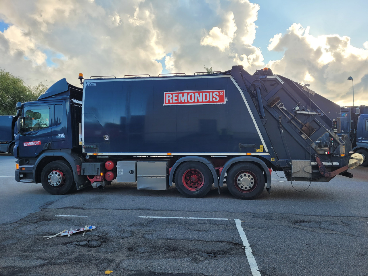 SCANIA P 320 NTM 21m3 - Garbage truck: picture 1 SCANIA P 320 NTM 21m3 - Garbage truck: picture 1