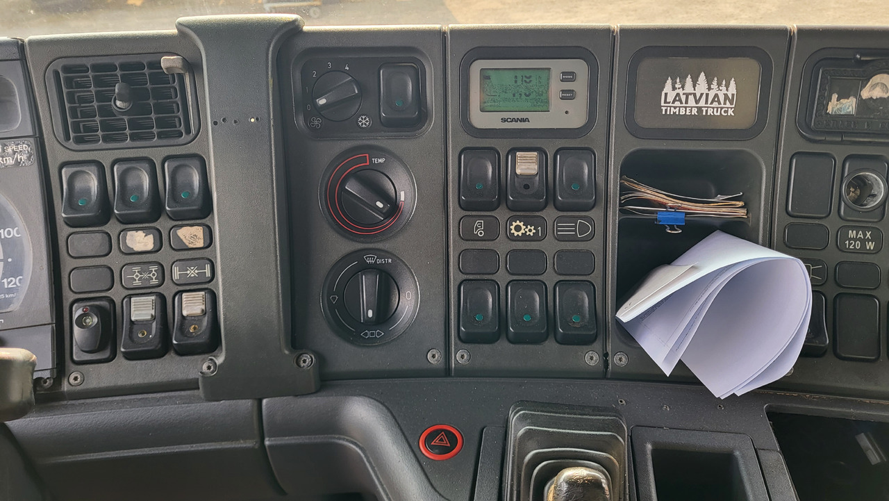 Cab chassis truck SCANIA R124 420 6X4: picture 31 Cab chassis truck SCANIA R124 420 6X4: picture 31