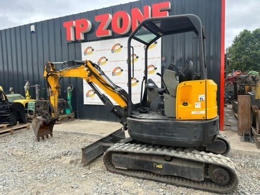 Bobcat E26 à 18 500 € HT - Mini excavator: picture 2 Bobcat E26 à 18 500 € HT - Mini excavator: picture 2