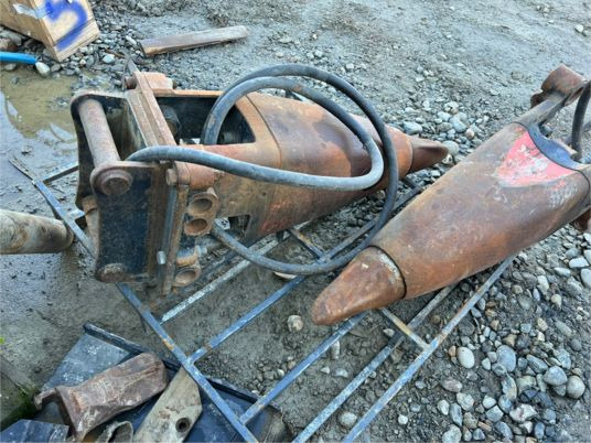 Brh pour pelle de 3T à 6T - CR50 - Hydraulic hammer: picture 3 Brh pour pelle de 3T à 6T - CR50 - Hydraulic hammer: picture 3