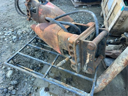 Brh pour pelle de 3T à 6T - CR50 - Hydraulic hammer: picture 4 Brh pour pelle de 3T à 6T - CR50 - Hydraulic hammer: picture 4