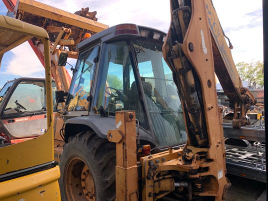 Backhoe loader Case 580 SUPER LE Ride Control: picture 8 Backhoe loader Case 580 SUPER LE Ride Control: picture 8