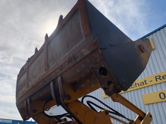 Backhoe loader Case 580 SUPER LE Ride Control: picture 9 Backhoe loader Case 580 SUPER LE Ride Control: picture 9