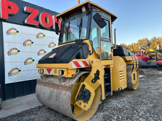 Dynapac CC222 - Roller: picture 1 Dynapac CC222 - Roller: picture 1