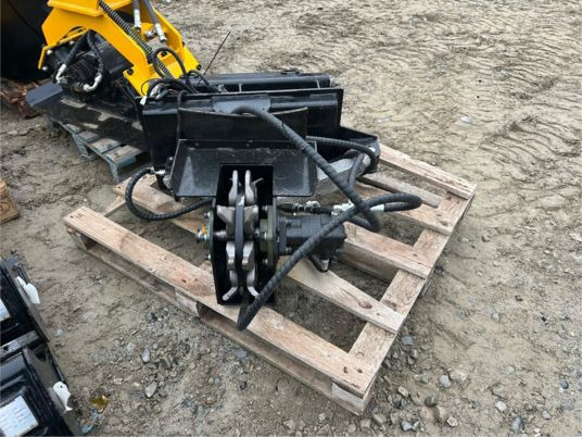 Rogneuse de souches pour minichargeur - Stump grinder: picture 2 Rogneuse de souches pour minichargeur - Stump grinder: picture 2