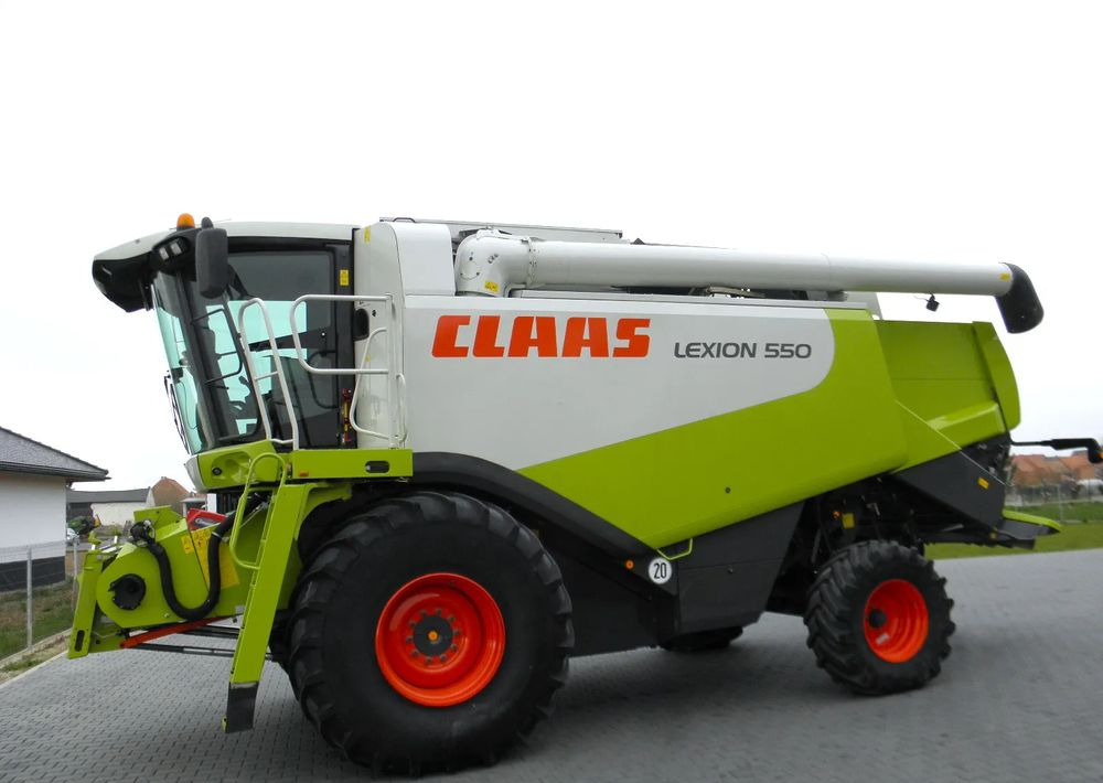 Claas Lexion 550 2008 Rok, Nowsza Wersja, Nie Malowany, Stan Idealny - Combine harvester: picture 3 Claas Lexion 550 2008 Rok, Nowsza Wersja, Nie Malowany, Stan Idealny - Combine harvester: picture 3