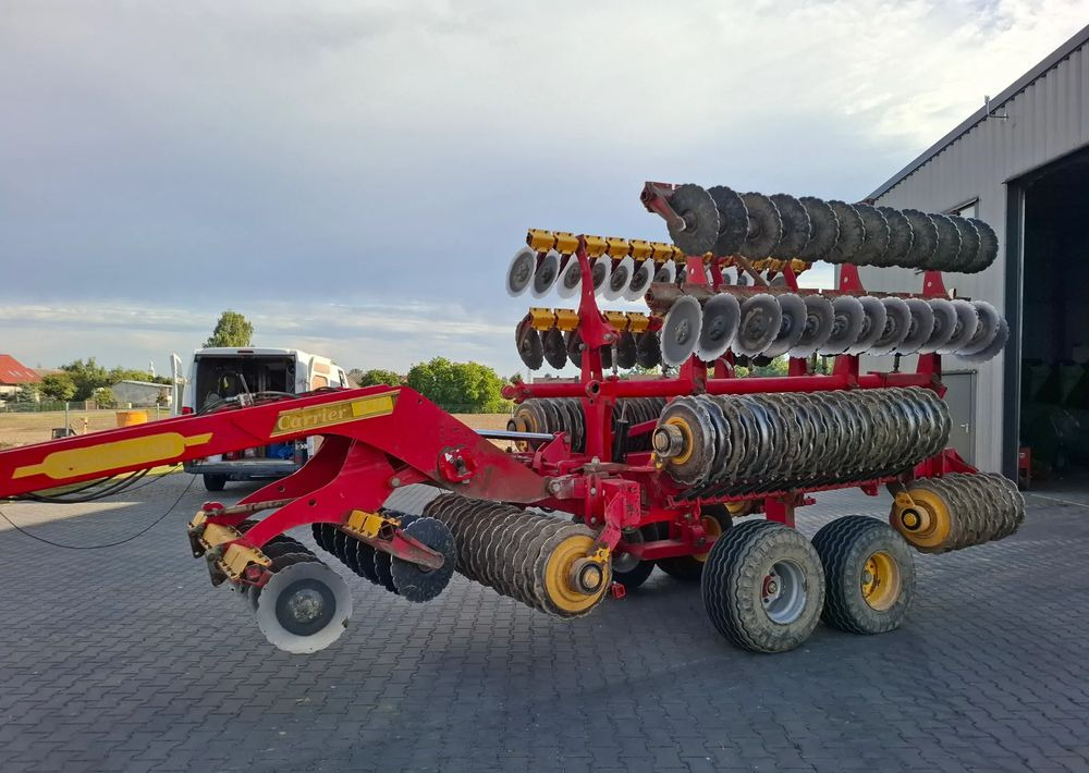 Väderstad Carrier 820 2011 rok , Nowe Talerze , Nie Malowany , Stan Bardzo Dobry - Soil tillage equipment: picture 5 Väderstad Carrier 820 2011 rok , Nowe Talerze , Nie Malowany , Stan Bardzo Dobry - Soil tillage equipment: picture 5