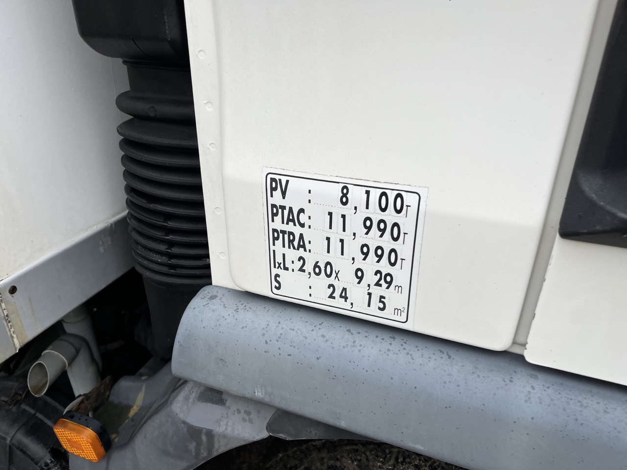 MAN Tga 12-180 - Refrigerator truck: picture 3 MAN Tga 12-180 - Refrigerator truck: picture 3