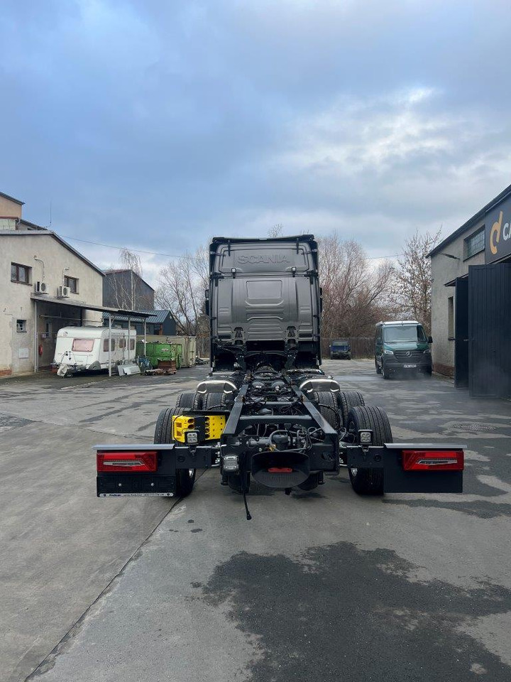 New Flatbed body Scania S540 6x2LB: picture 7