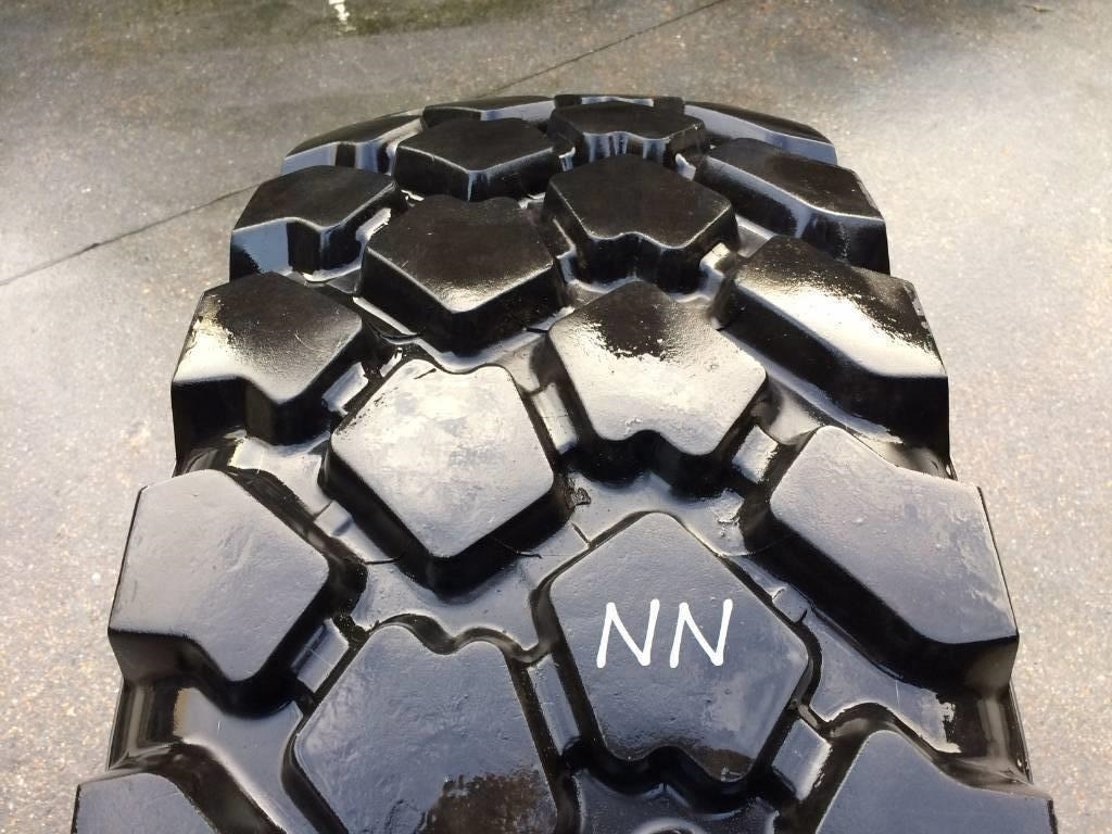 Michelin 395/85R20 XZL - USED NN 95%  - Tire for Truck: picture 2 Michelin 395/85R20 XZL - USED NN 95%  - Tire for Truck: picture 2