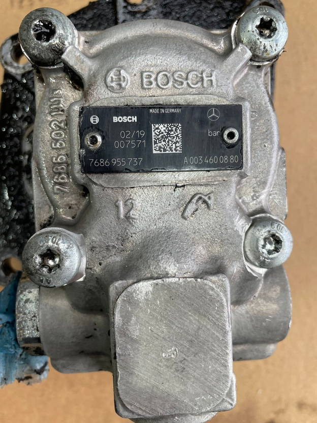Bosch Hydraulikpumpe Citaro Bosch A0034600880 Lenkung Mercedes - Hydraulic pump for Bus: picture 1 Bosch Hydraulikpumpe Citaro Bosch A0034600880 Lenkung Mercedes - Hydraulic pump for Bus: picture 1