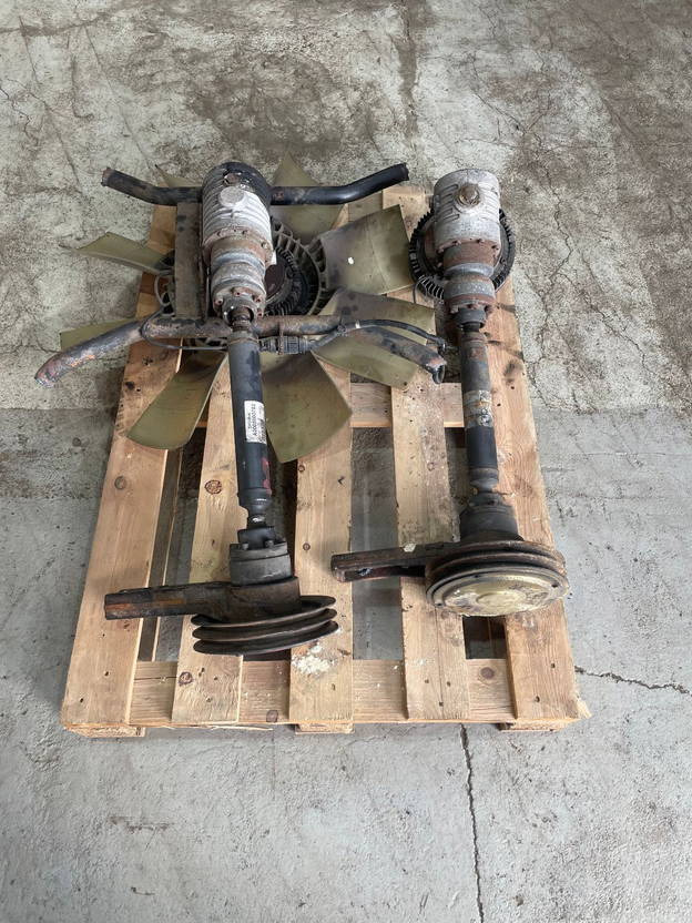 Mercedes-Benz Winkelgetriebe Mercedes Citaro LE Setra A0005004122 A0005000782  - Spare parts for Bus: picture 3 Mercedes-Benz Winkelgetriebe Mercedes Citaro LE Setra A0005004122 A0005000782  - Spare parts for Bus: picture 3