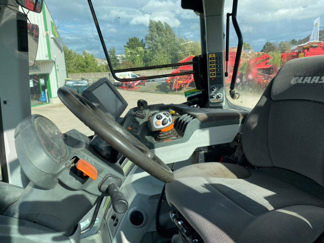 Farm tractor CLAAS ARION 620 CEBIS: picture 7 Farm tractor CLAAS ARION 620 CEBIS: picture 7