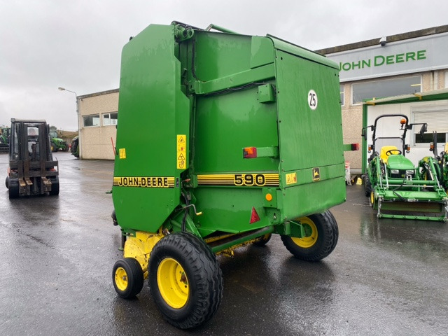 JOHN DEERE 590 - Round baler: picture 2 JOHN DEERE 590 - Round baler: picture 2
