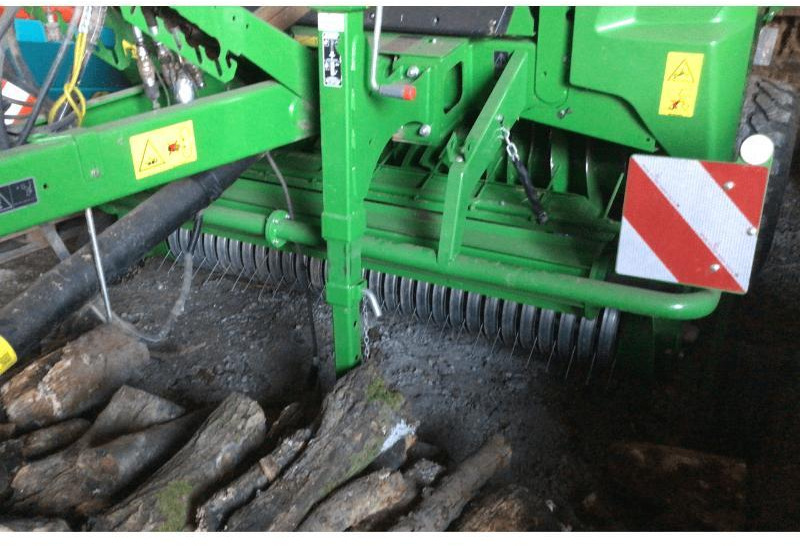 JOHN DEERE V461M - Round baler: picture 2 JOHN DEERE V461M - Round baler: picture 2