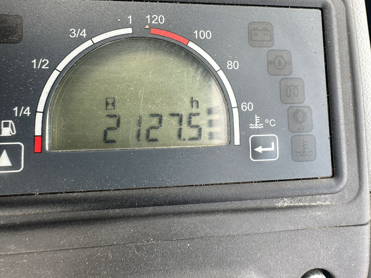 Mini excavator CAT 302.7 DCR Mini excavator, 2 Buckets, TOP !!!: picture 12 Mini excavator CAT 302.7 DCR Mini excavator, 2 Buckets, TOP !!!: picture 12