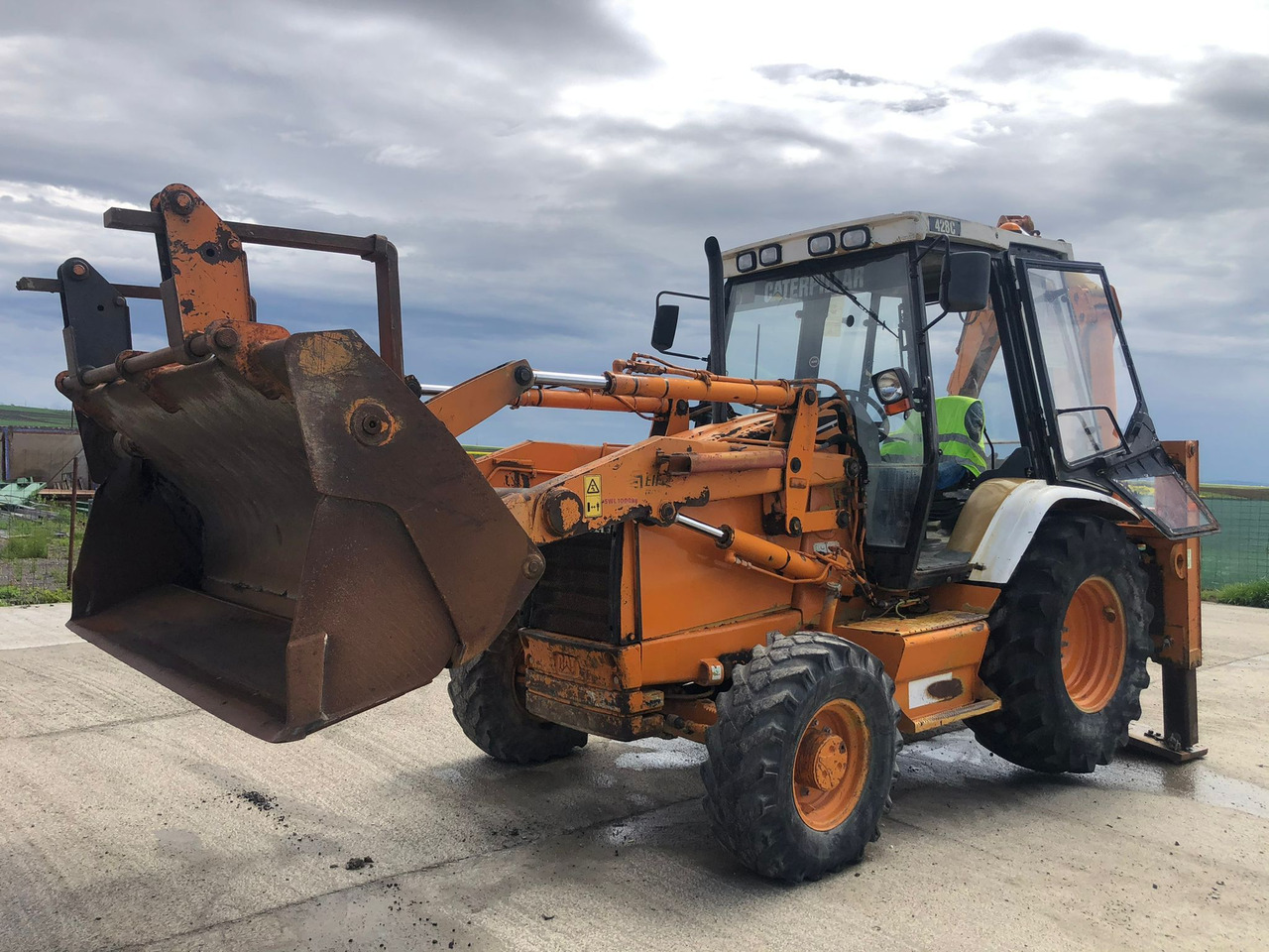 CATERPILLAR 428 C TERRACING EQUIPMENT BULLDOEXCAVATOR - Backhoe loader: picture 1 CATERPILLAR 428 C TERRACING EQUIPMENT BULLDOEXCAVATOR - Backhoe loader: picture 1
