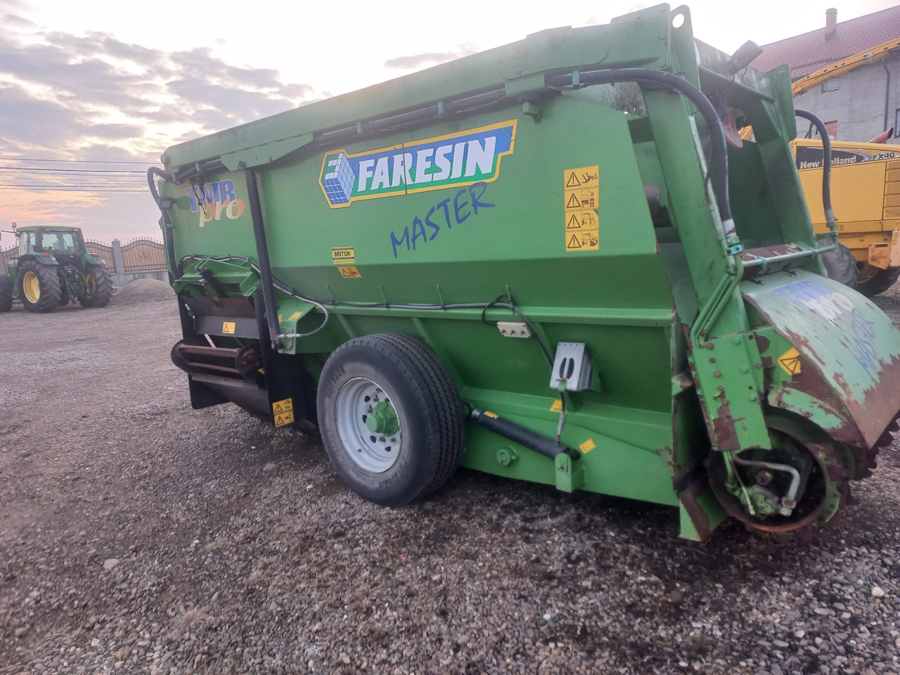 FARESIN TMR 1200 TEHNOLOGICAL TRAILER - Forage mixer wagon: picture 4 FARESIN TMR 1200 TEHNOLOGICAL TRAILER - Forage mixer wagon: picture 4