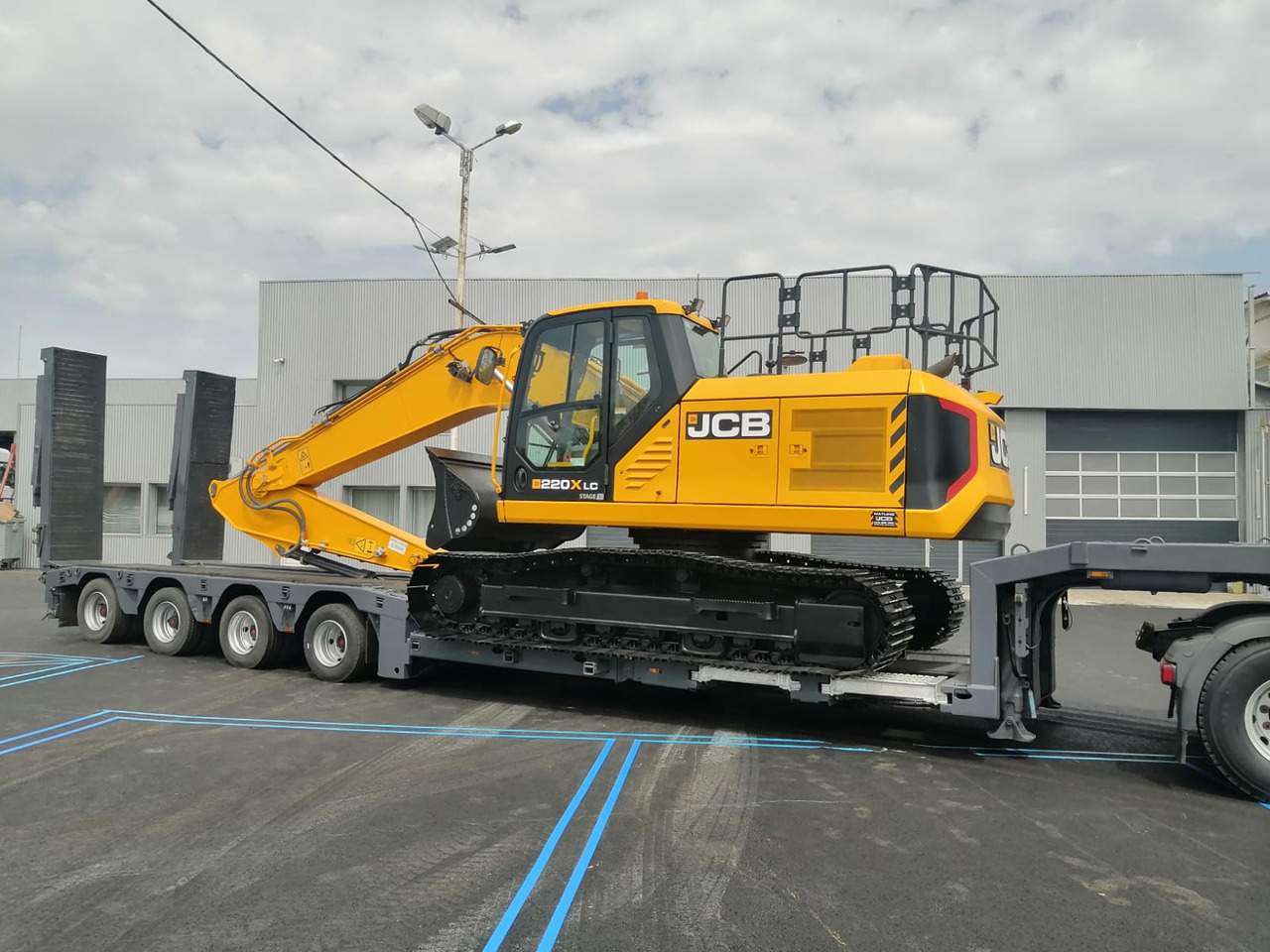 JCB 220X LC, AC, EXCAVATOR TOP !!! - Crawler excavator: picture 1 JCB 220X LC, AC, EXCAVATOR TOP !!! - Crawler excavator: picture 1