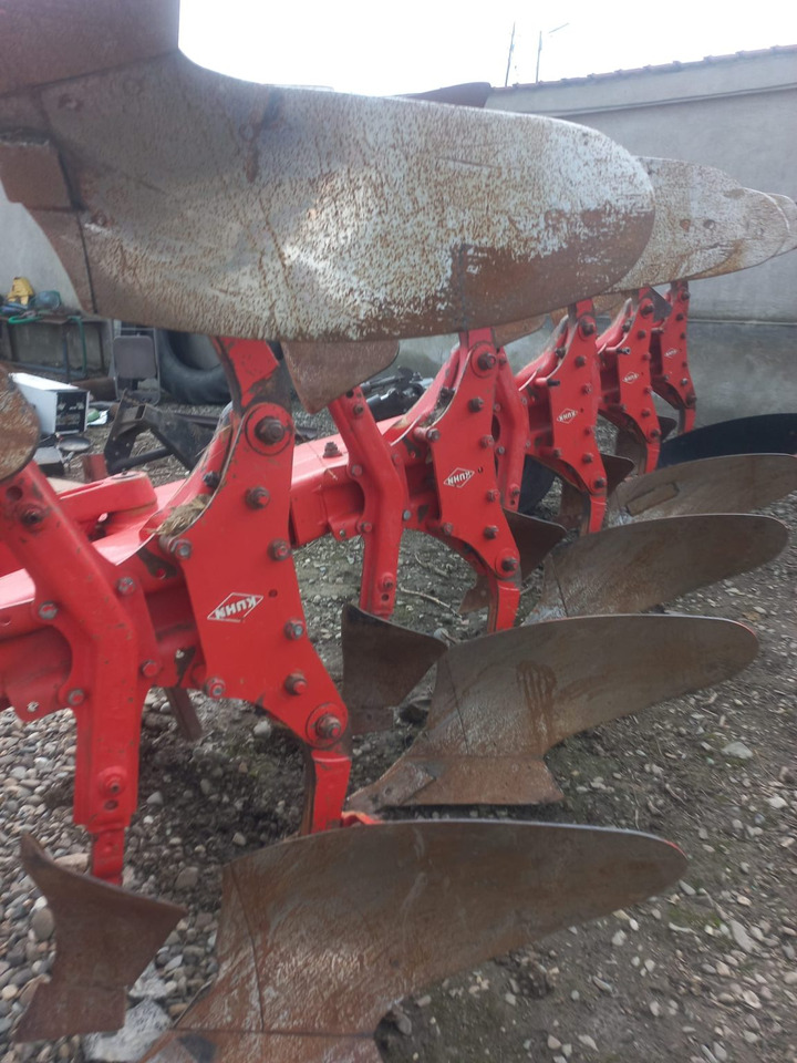 KUHN MM 151.5E.T Plow - Plow: picture 3 KUHN MM 151.5E.T Plow - Plow: picture 3