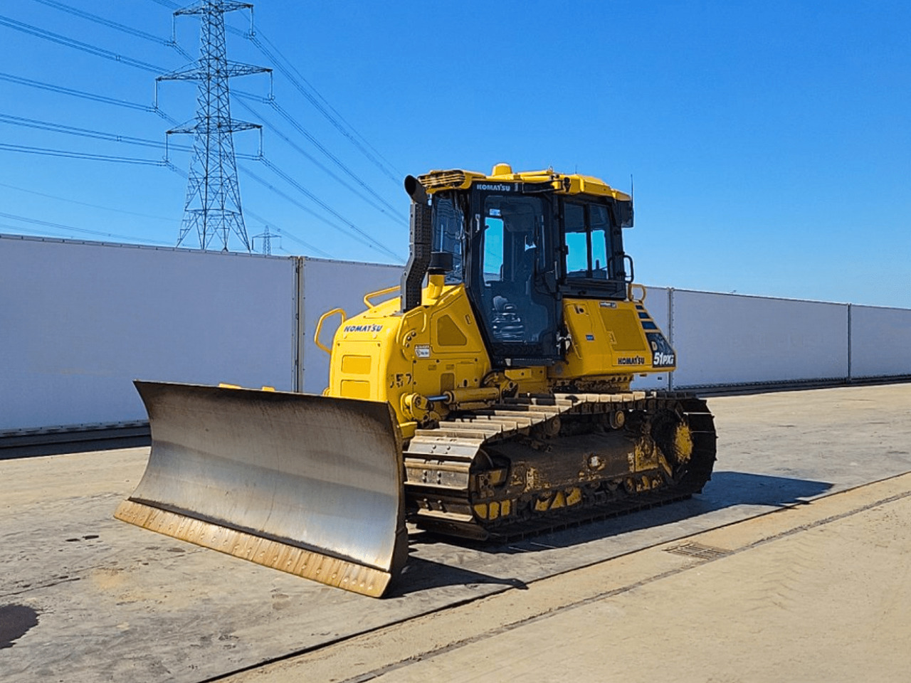 Komatsu D51PXI-24 Buldozer, TOP !!! - Bulldozer: picture 1 Komatsu D51PXI-24 Buldozer, TOP !!! - Bulldozer: picture 1