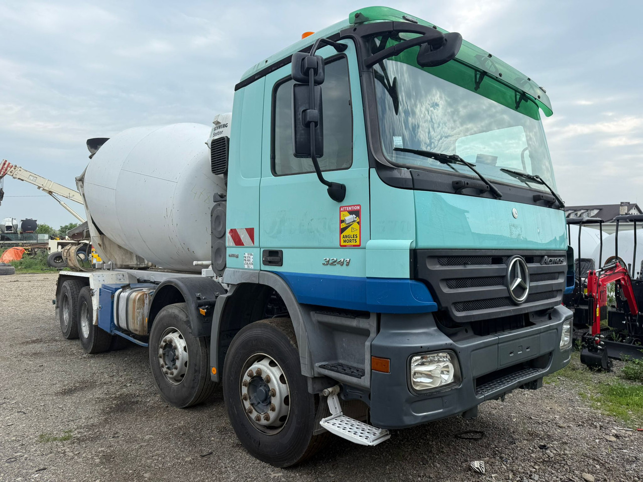 MERCEDES BENZ 3241 CONCRETE MIXER - Concrete mixer truck: picture 3 MERCEDES BENZ 3241 CONCRETE MIXER - Concrete mixer truck: picture 3