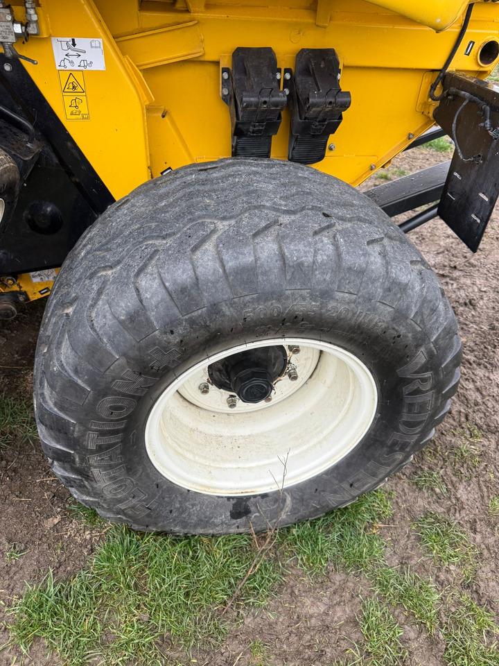 New Holland Roll-Belt 180 Baler - Round baler: picture 5 New Holland Roll-Belt 180 Baler - Round baler: picture 5