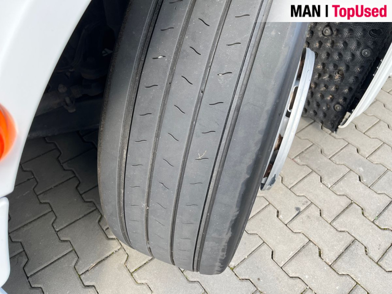 MAN TGX 18.470 4x2 LL SA - Tractor unit: picture 3 MAN TGX 18.470 4x2 LL SA - Tractor unit: picture 3