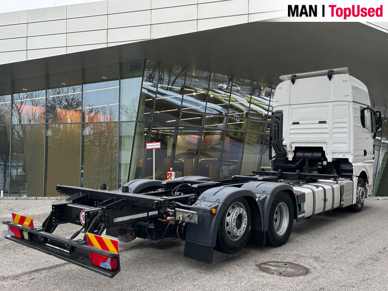 Container transporter/ Swap body truck MAN TGX 26.470 6x2-2 LL CH Retarder Klima AHK ZV: picture 13