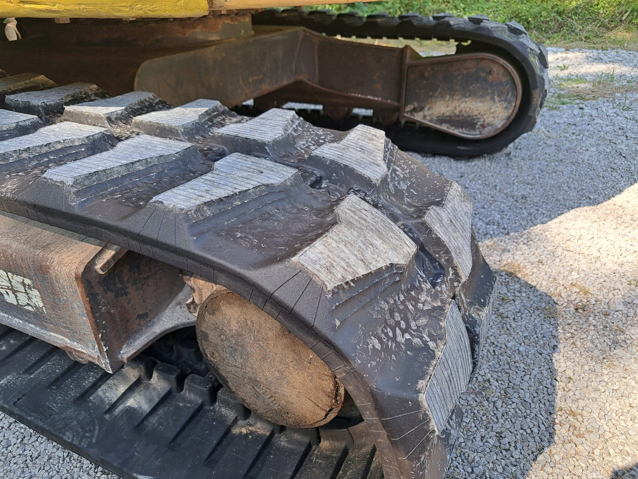 KOMATSU PC 78 new tracks - Crawler excavator: picture 3 KOMATSU PC 78 new tracks - Crawler excavator: picture 3