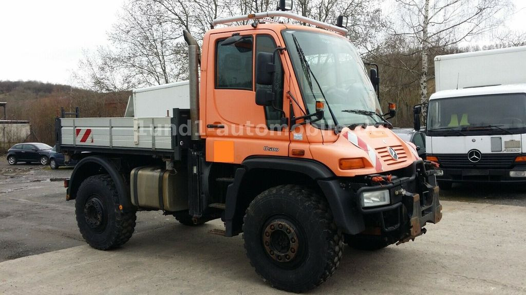 Mercedes-Benz Unimog U 500 Kipper Kommunalhydraulik U 300 400 U 500 Kipper Kommunalhydraulik U 300 400 - Utility/ Special vehicle: picture 3 Mercedes-Benz Unimog U 500 Kipper Kommunalhydraulik U 300 400 U 500 Kipper Kommunalhydraulik U 300 400 - Utility/ Special vehicle: picture 3