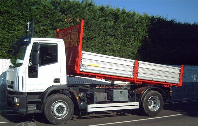 Iveco EUROCARGOeurocargo 180e28 - Tipper: picture 2 Iveco EUROCARGOeurocargo 180e28 - Tipper: picture 2
