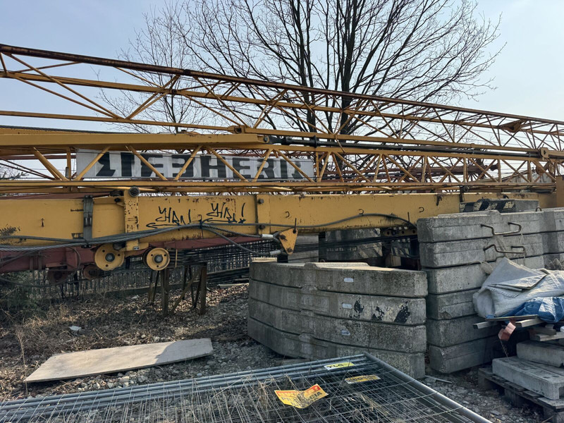 Liebherr 32K x2 in packet, 1993yom, cabin - Self-erecting tower crane: picture 2 Liebherr 32K x2 in packet, 1993yom, cabin - Self-erecting tower crane: picture 2