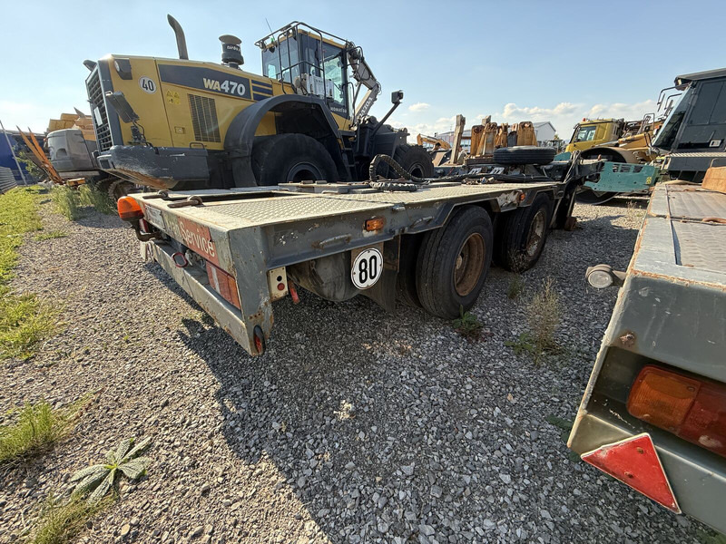Liebherr 80km/h axeles for all self erecting 32K 35K 42K 50K 63K 71K - Tower crane: picture 4 Liebherr 80km/h axeles for all self erecting 32K 35K 42K 50K 63K 71K - Tower crane: picture 4