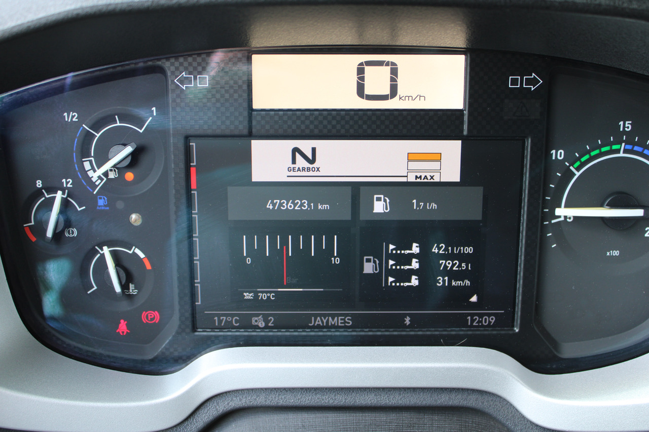 Tractor unit Renault T460: picture 13