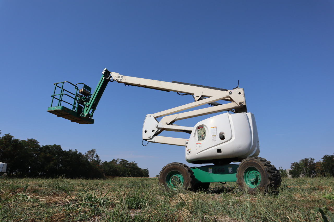 HAULOTTE HA18 PX - Articulated boom: picture 1 HAULOTTE HA18 PX - Articulated boom: picture 1