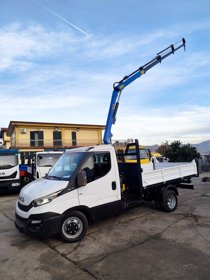 IVECO DAILY 35C15 - Crane truck, Tipper van: picture 1 IVECO DAILY 35C15 - Crane truck, Tipper van: picture 1