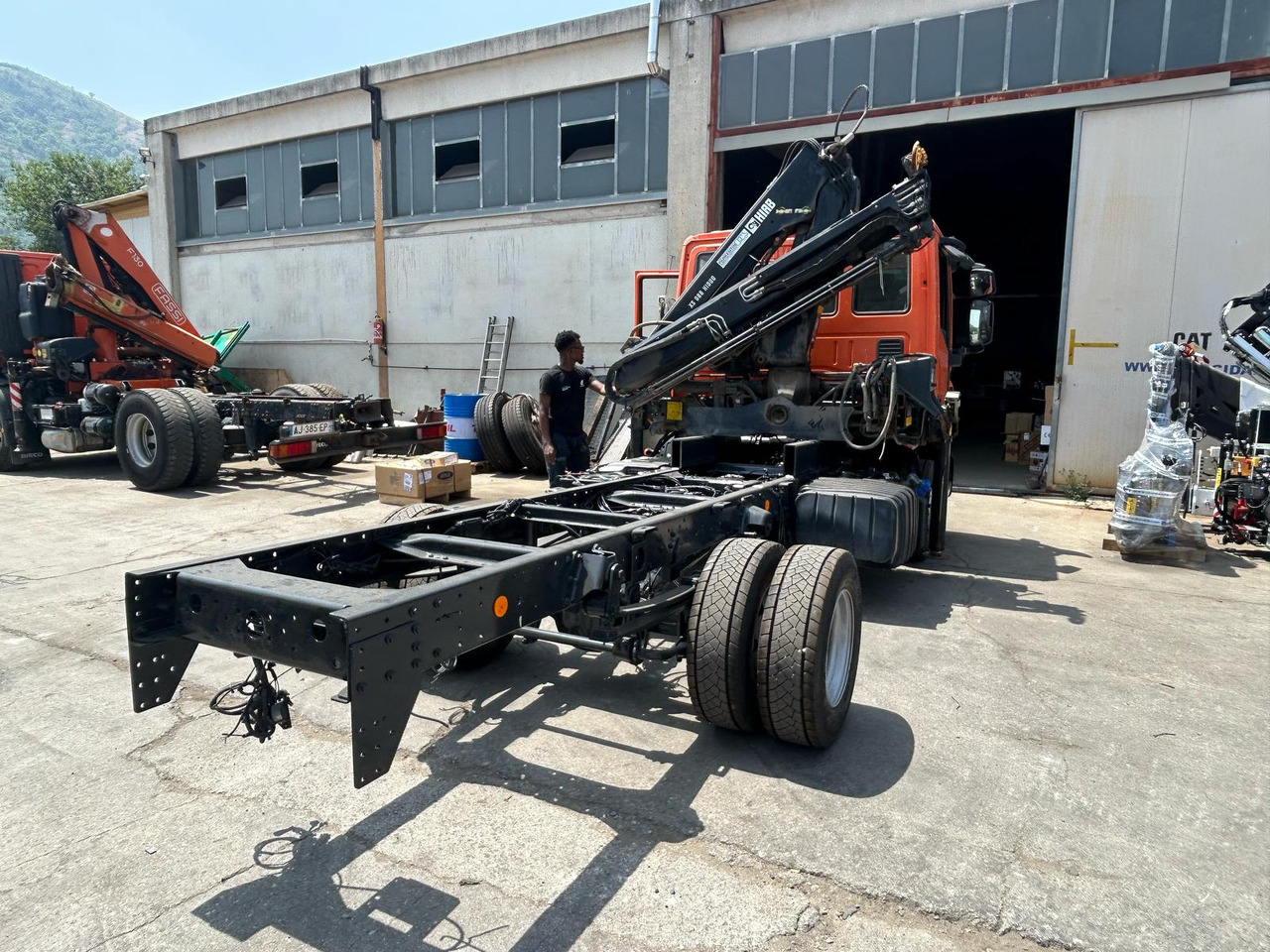 IVECO EUROCARGO 120-190L - Crane truck: picture 5 IVECO EUROCARGO 120-190L - Crane truck: picture 5